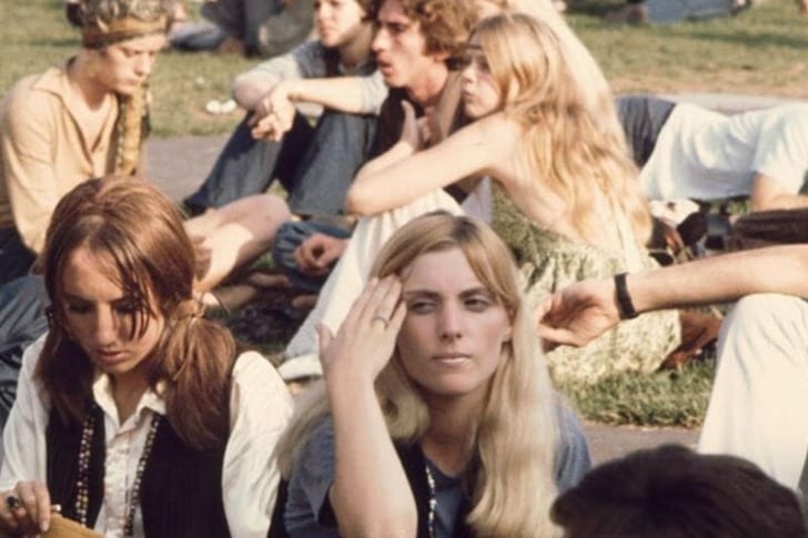Unforgettable Pictures That Show Just How Crazy Woodstock Really Was ...